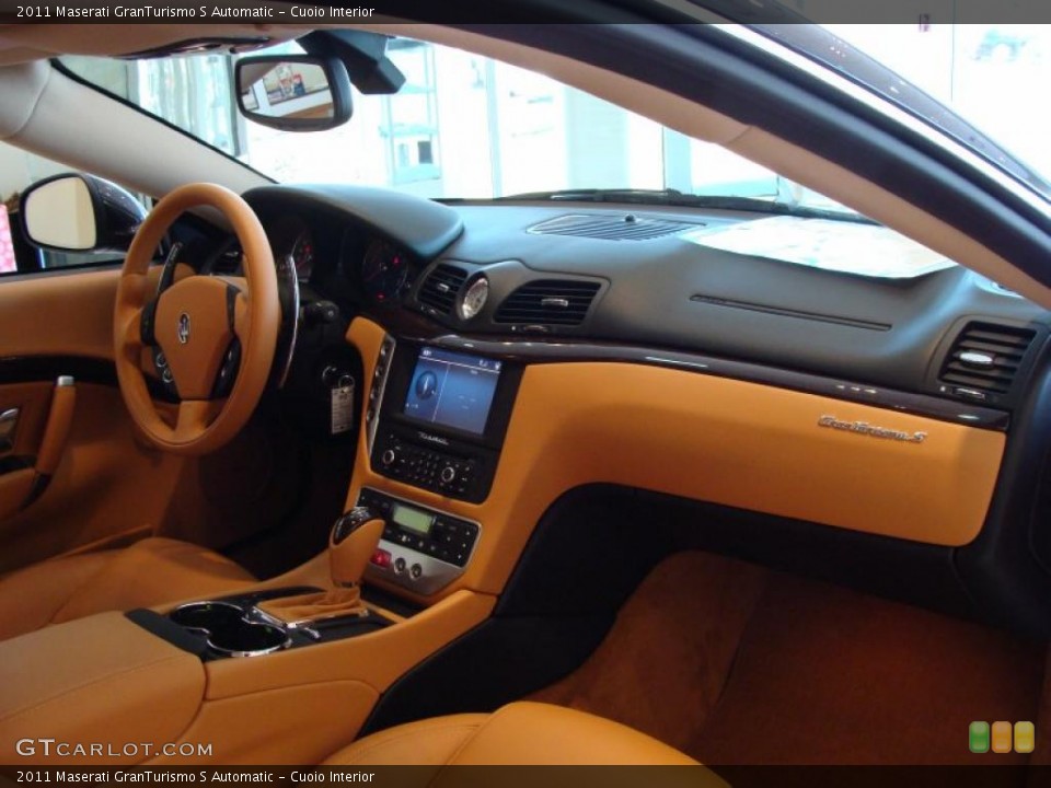 Cuoio Interior Dashboard for the 2011 Maserati GranTurismo S Automatic #42022737