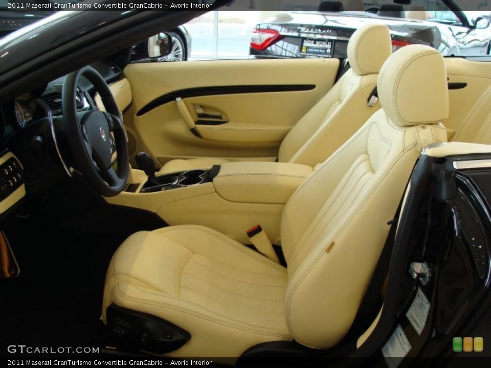Avorio Interior Photo for the 2011 Maserati GranTurismo Convertible GranCabrio #42023009