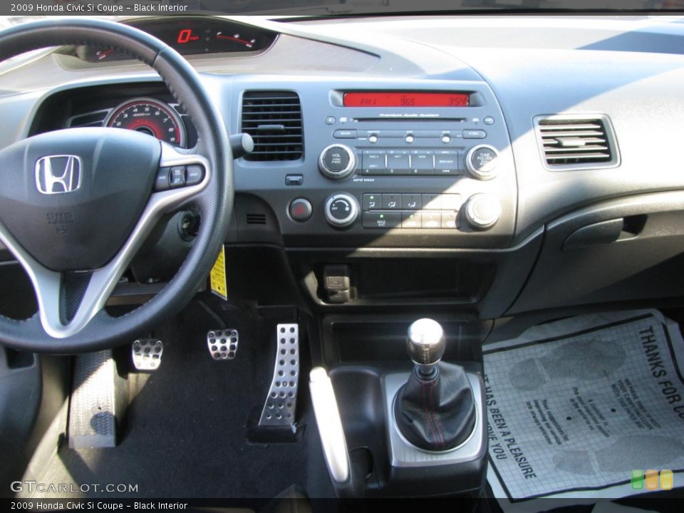Black Interior Dashboard for the 2009 Honda Civic Si Coupe #42062039