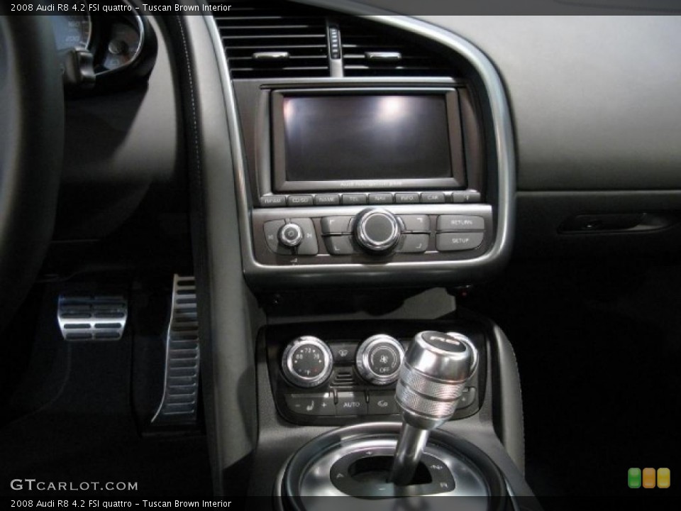 Tuscan Brown Interior Controls for the 2008 Audi R8 4.2 FSI quattro #42067351