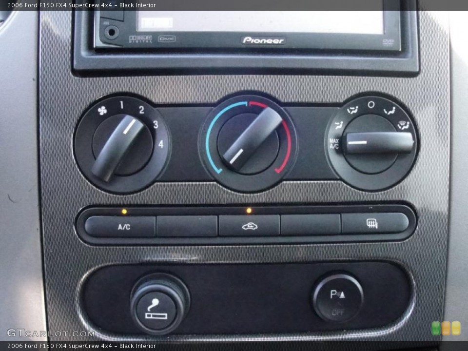 Black Interior Controls for the 2006 Ford F150 FX4 SuperCrew 4x4 #42078147