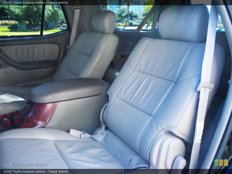 Taupe Interior Photo for the 2006 Toyota Sequoia Limited #42079131
