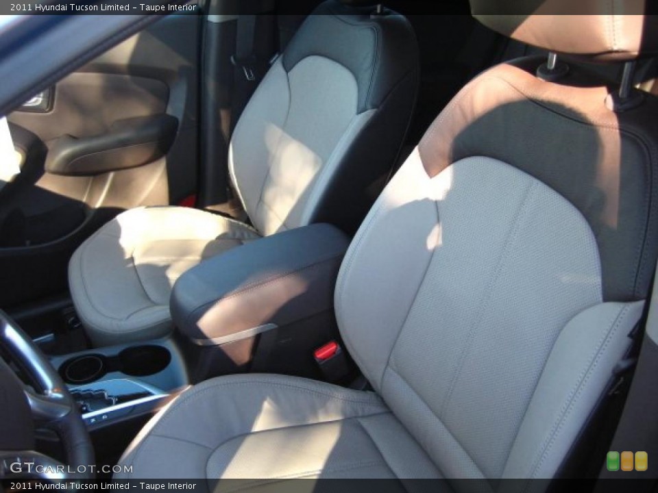 Taupe Interior Photo for the 2011 Hyundai Tucson Limited #42085539