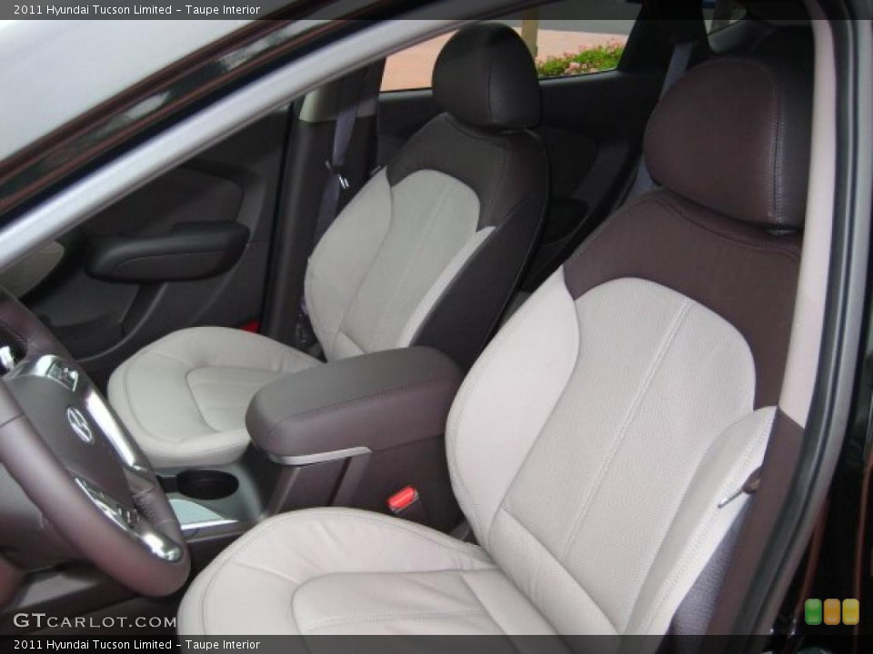 Taupe Interior Photo for the 2011 Hyundai Tucson Limited #42085755