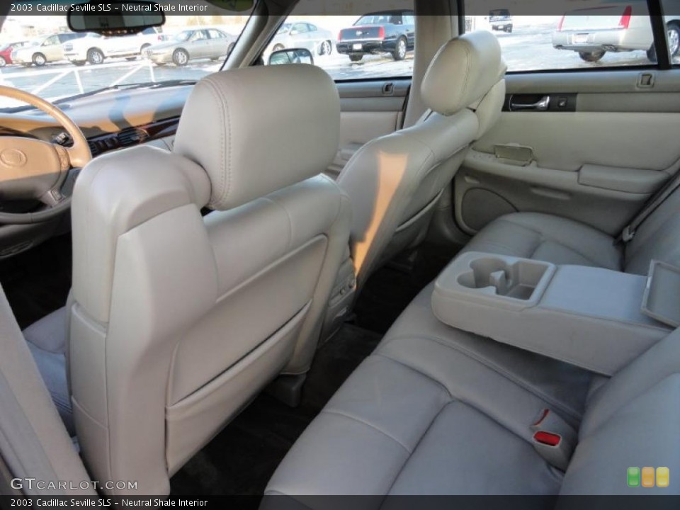Neutral Shale Interior Photo for the 2003 Cadillac Seville SLS #42108169