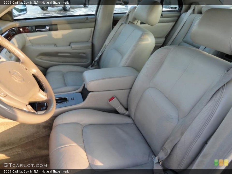 Neutral Shale Interior Photo for the 2003 Cadillac Seville SLS #42108201