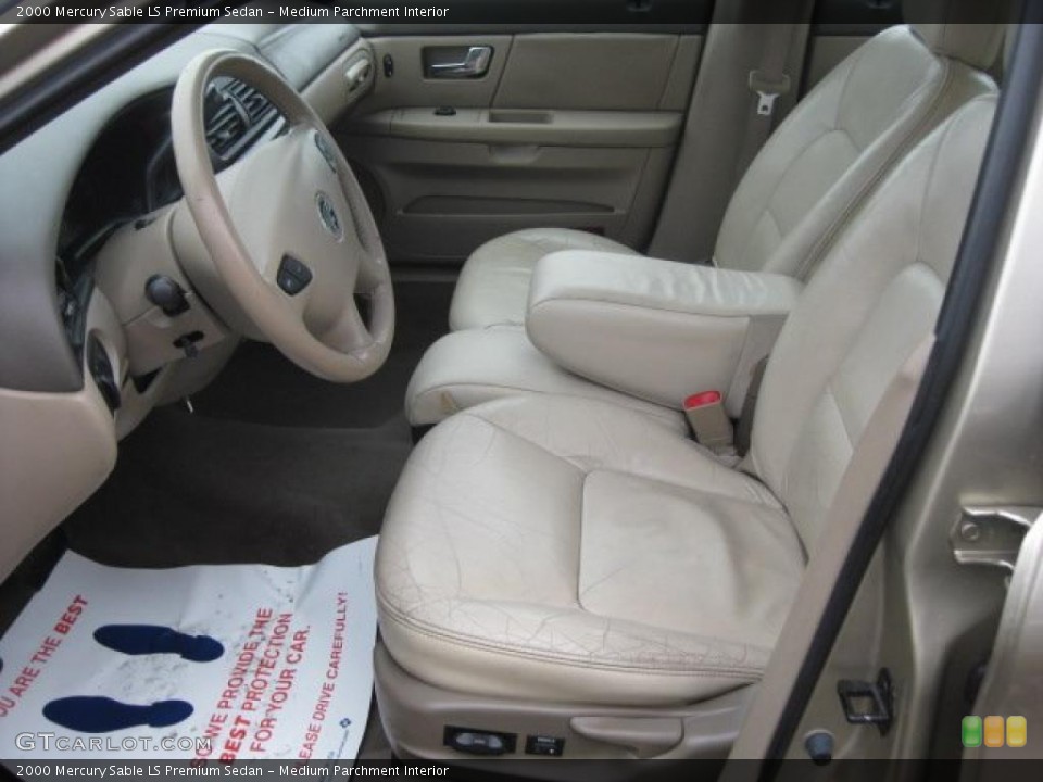 Medium Parchment Interior Photo for the 2000 Mercury Sable LS Premium Sedan #42113733