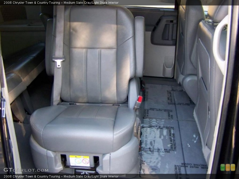 Medium Slate Gray/Light Shale Interior Photo for the 2008 Chrysler Town & Country Touring #42115065