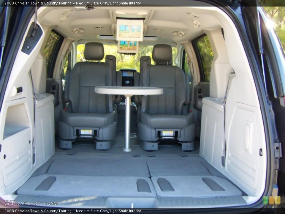 Medium Slate Gray/Light Shale Interior Photo for the 2008 Chrysler Town & Country Touring #42115373