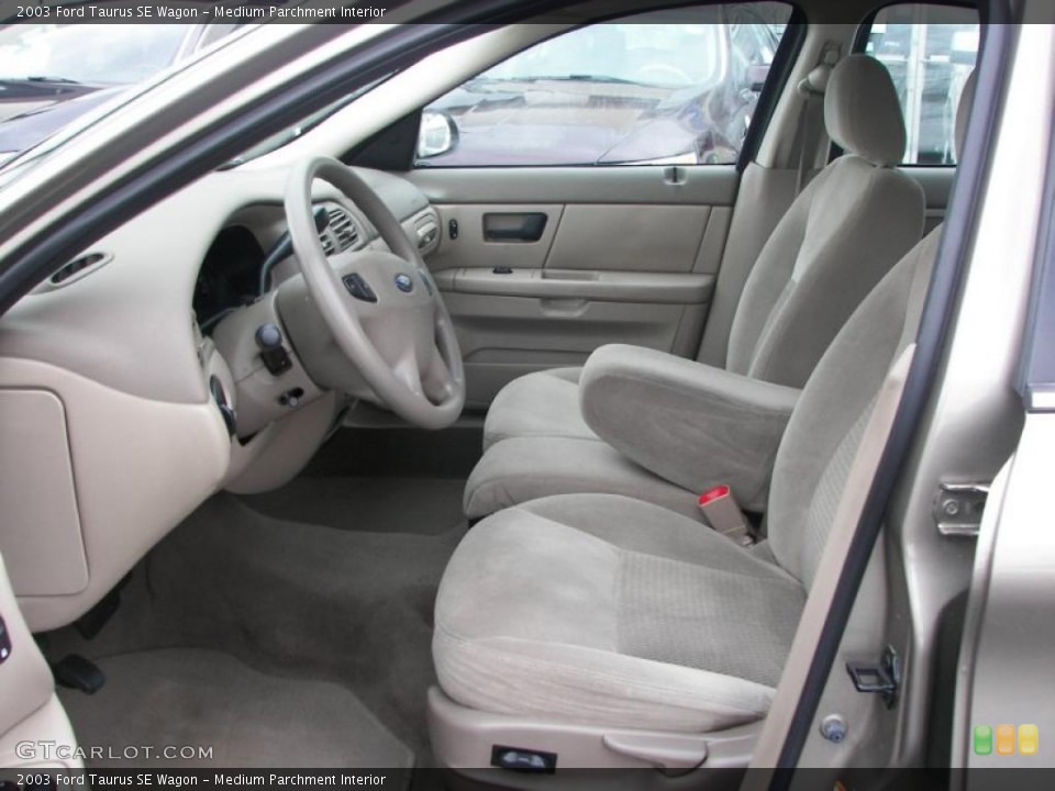 Medium Parchment Interior Photo for the 2003 Ford Taurus SE Wagon #42124878