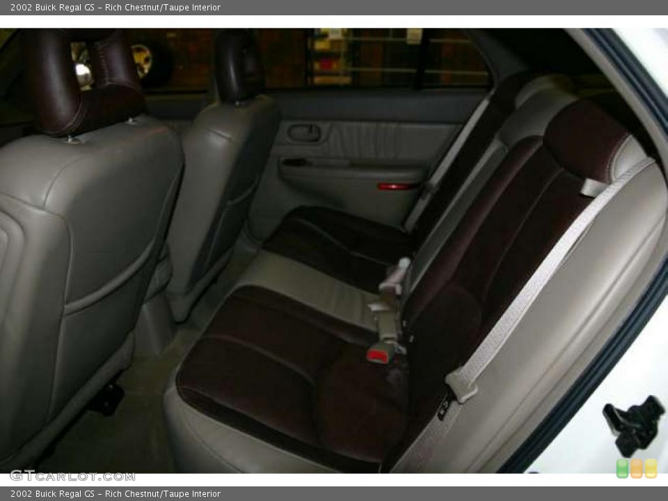 Rich Chestnut/Taupe Interior Photo for the 2002 Buick Regal GS #42128646