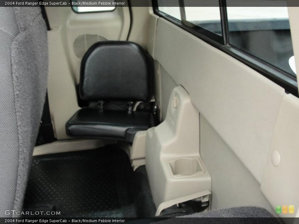 Black/Medium Pebble Interior Photo for the 2004 Ford Ranger Edge SuperCab #42130763