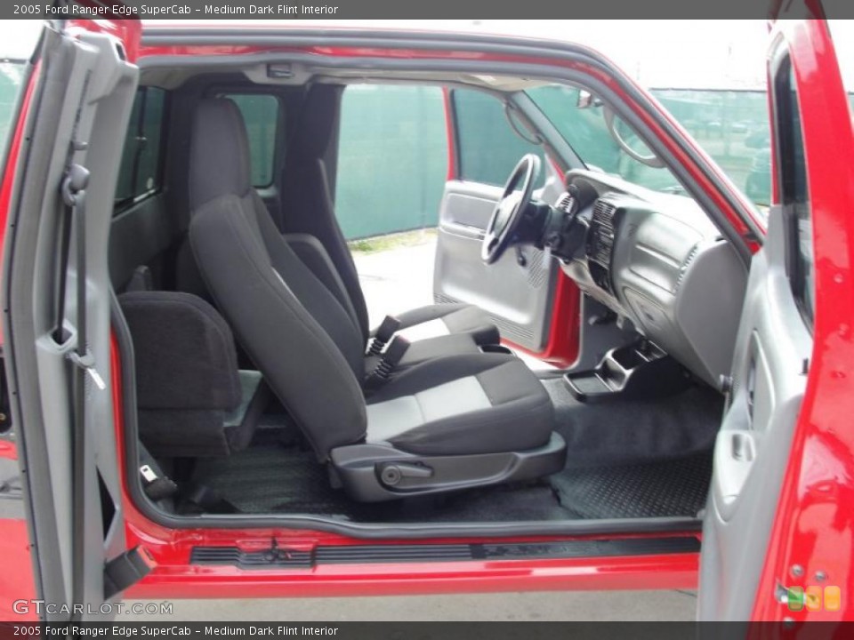 Medium Dark Flint Interior Photo for the 2005 Ford Ranger Edge SuperCab #42131039