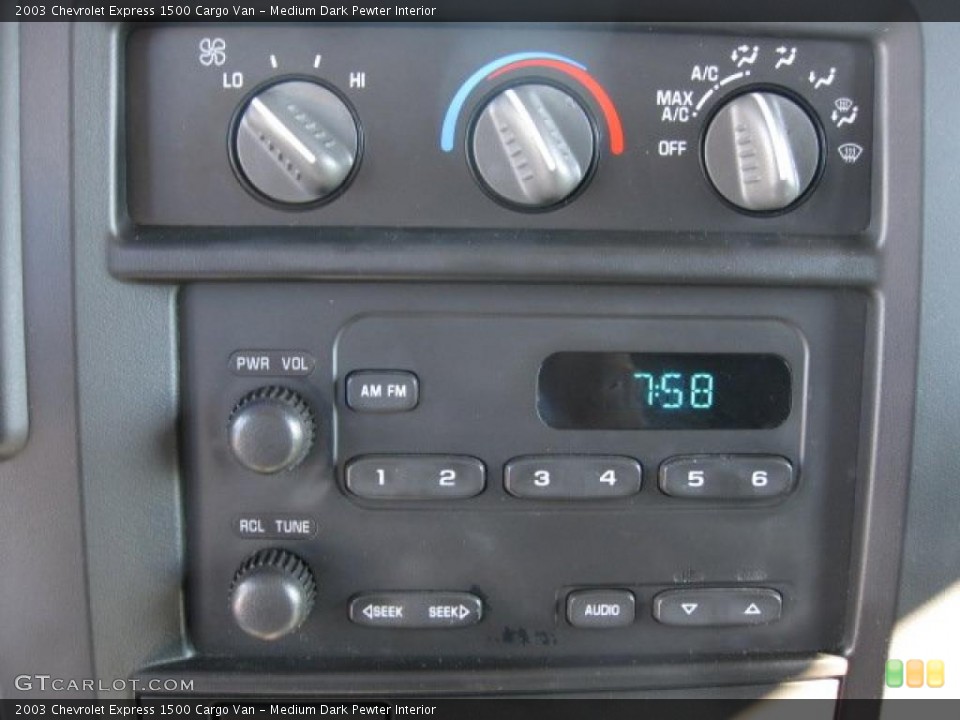 Medium Dark Pewter Interior Controls for the 2003 Chevrolet Express 1500 Cargo Van #42141264