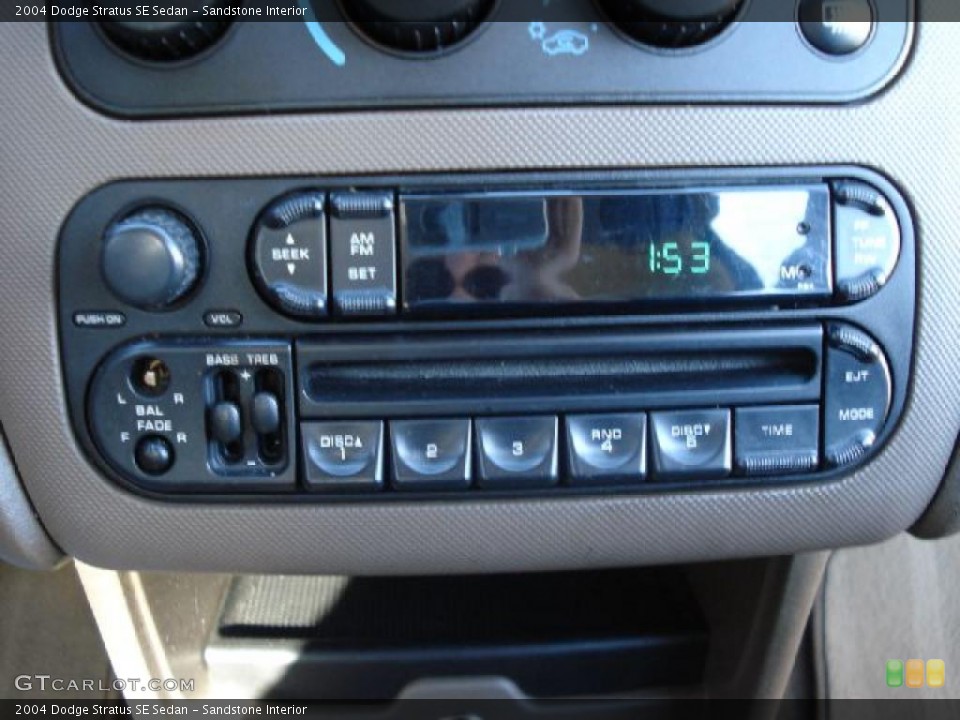 Sandstone Interior Controls for the 2004 Dodge Stratus SE Sedan #42144828