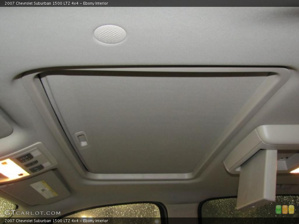 Ebony Interior Sunroof for the 2007 Chevrolet Suburban 1500 LTZ 4x4 #42146560