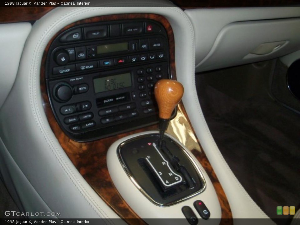 Oatmeal Interior Transmission for the 1998 Jaguar XJ Vanden Plas #42147580