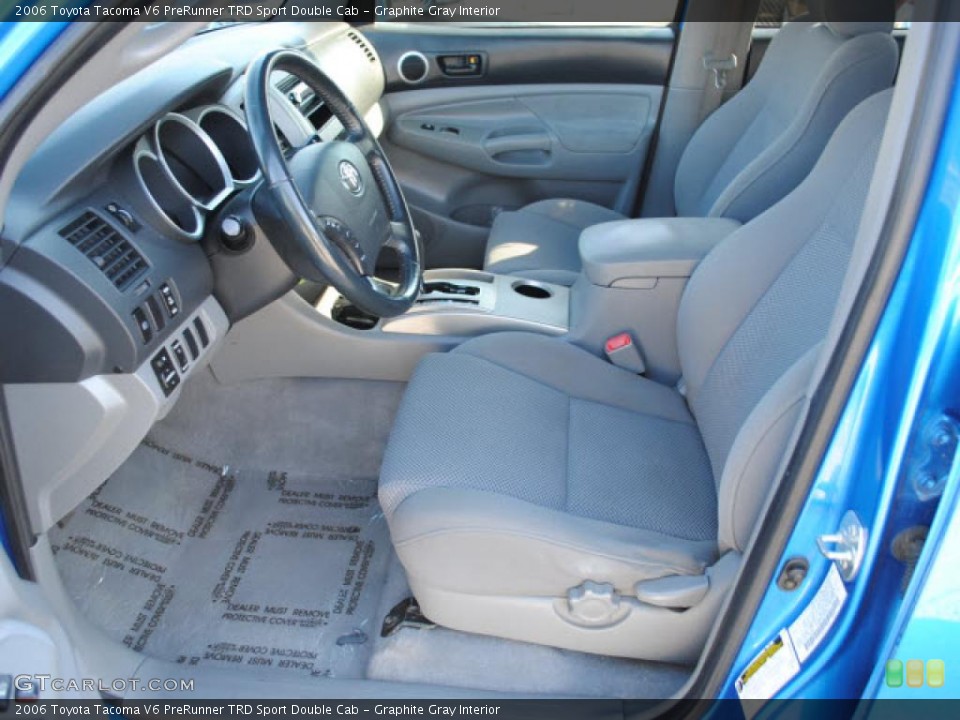Graphite Gray Interior Photo for the 2006 Toyota Tacoma V6 PreRunner TRD Sport Double Cab #42152276