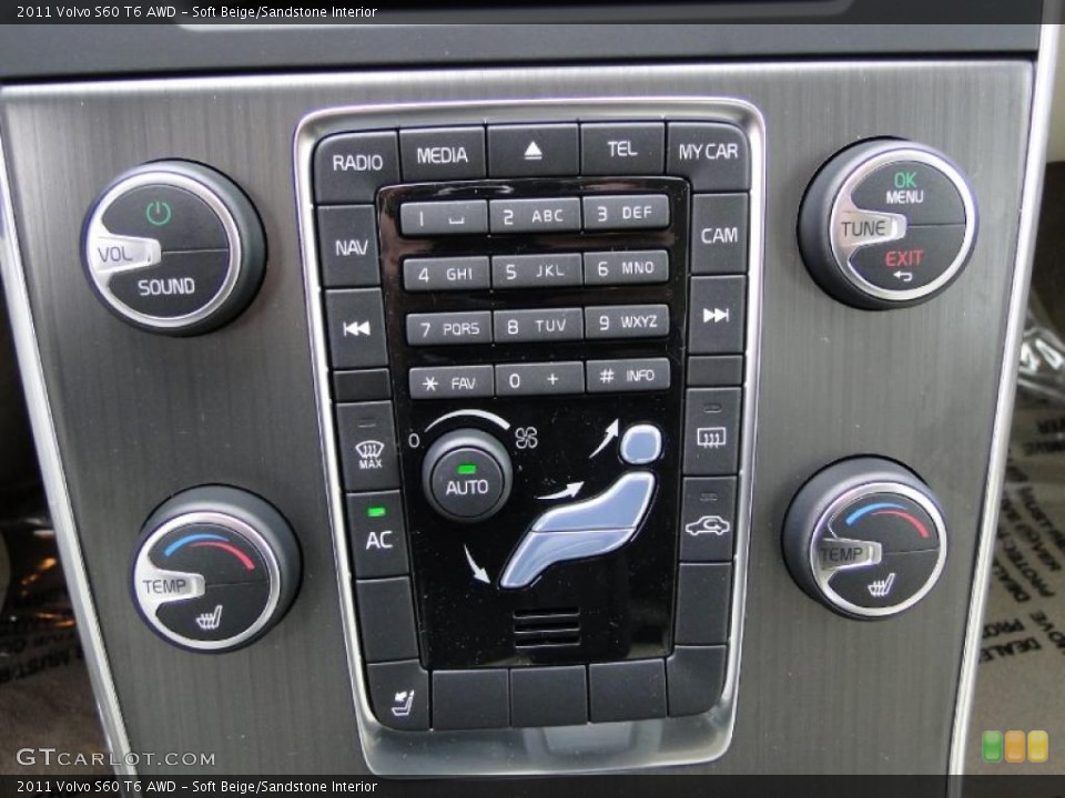 Soft Beige/Sandstone Interior Controls for the 2011 Volvo S60 T6 AWD #42155048