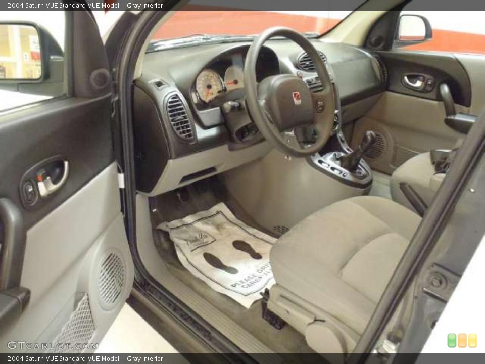 Gray Interior Photo for the 2004 Saturn VUE  #42167120
