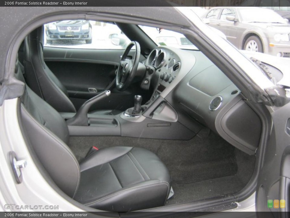 Ebony Interior Photo for the 2006 Pontiac Solstice Roadster #42174788