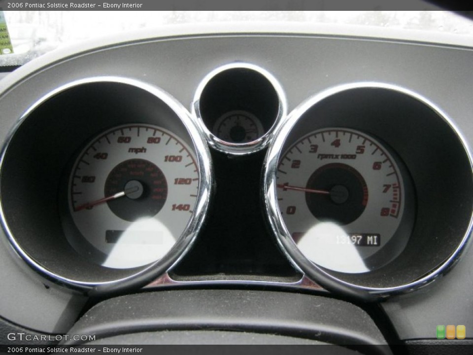 Ebony Interior Gauges for the 2006 Pontiac Solstice Roadster #42174876