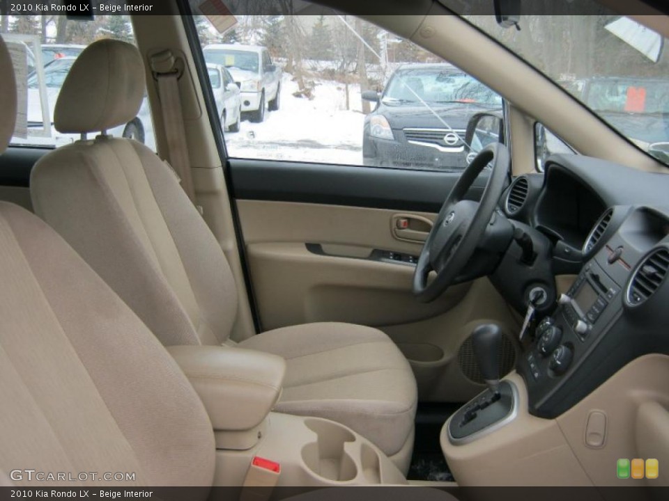 Beige Interior Photo for the 2010 Kia Rondo LX #42175028