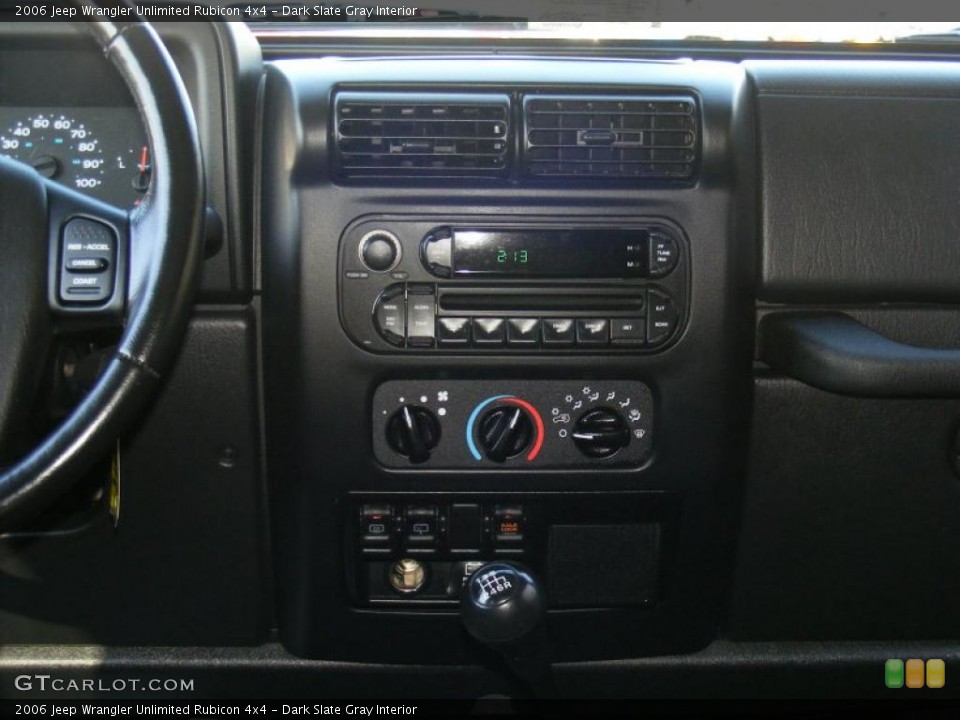 Dark Slate Gray Interior Controls for the 2006 Jeep Wrangler Unlimited Rubicon 4x4 #42192055