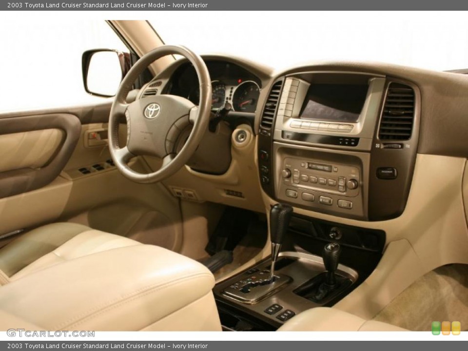 Ivory Interior Photo for the 2003 Toyota Land Cruiser  #42193099