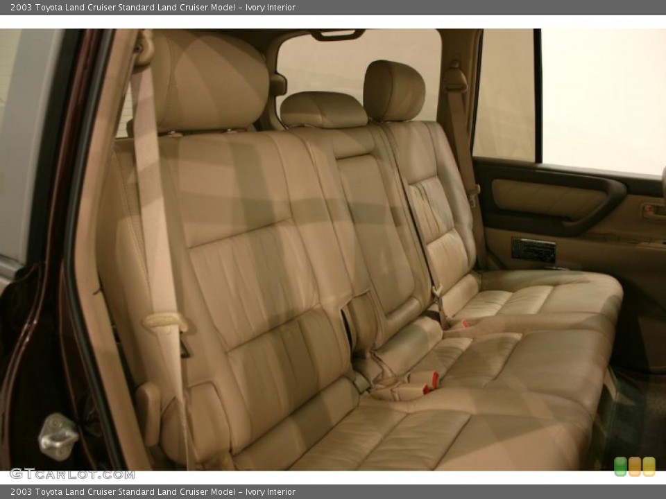Ivory Interior Photo for the 2003 Toyota Land Cruiser  #42193115