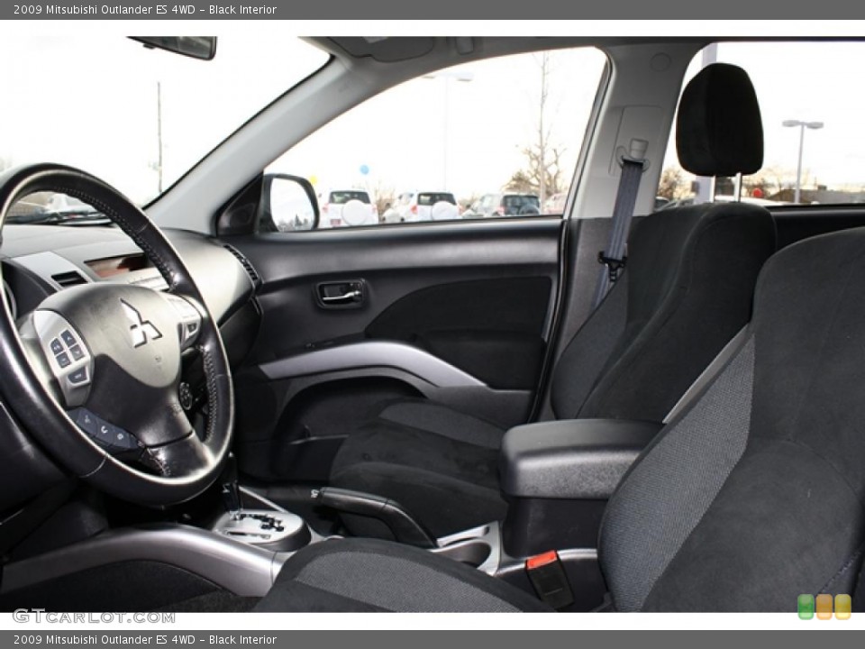 Black Interior Photo for the 2009 Mitsubishi Outlander ES 4WD #42195787