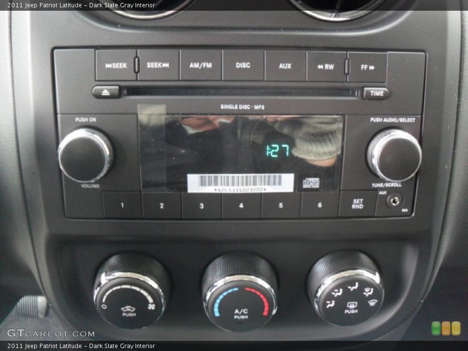 Dark Slate Gray Interior Controls for the 2011 Jeep Patriot Latitude #42196675