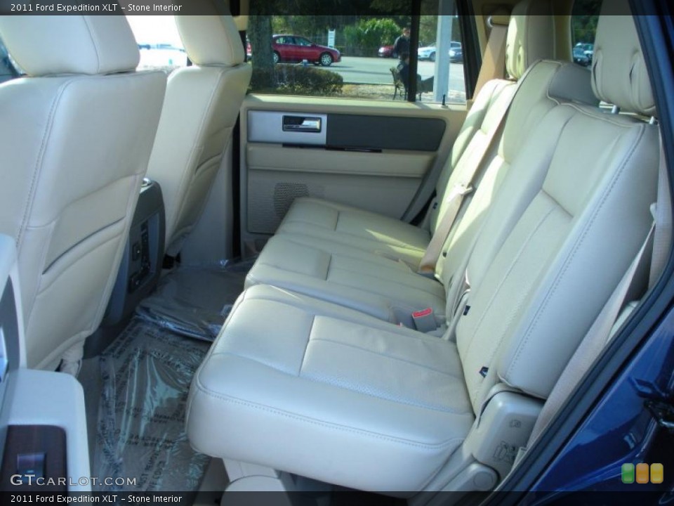Stone Interior Photo for the 2011 Ford Expedition XLT #42197563