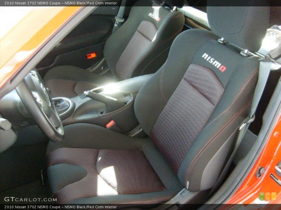 NISMO Black/Red Cloth Interior Photo for the 2010 Nissan 370Z NISMO Coupe #42199347