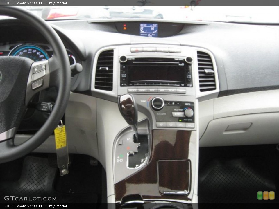 Gray Interior Controls for the 2010 Toyota Venza I4 #42201519