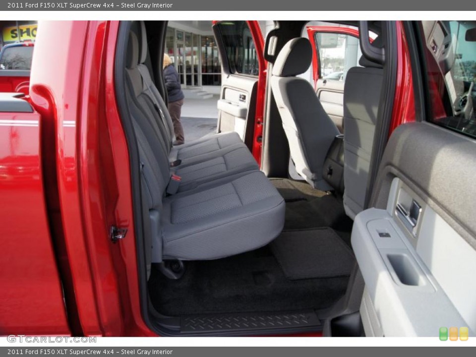 Steel Gray Interior Photo for the 2011 Ford F150 XLT SuperCrew 4x4 #42212371