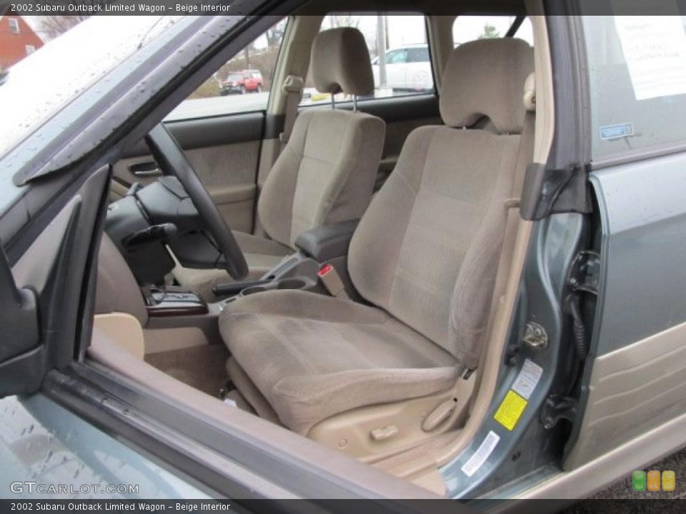 Beige Interior Photo for the 2002 Subaru Outback Limited Wagon #42218952