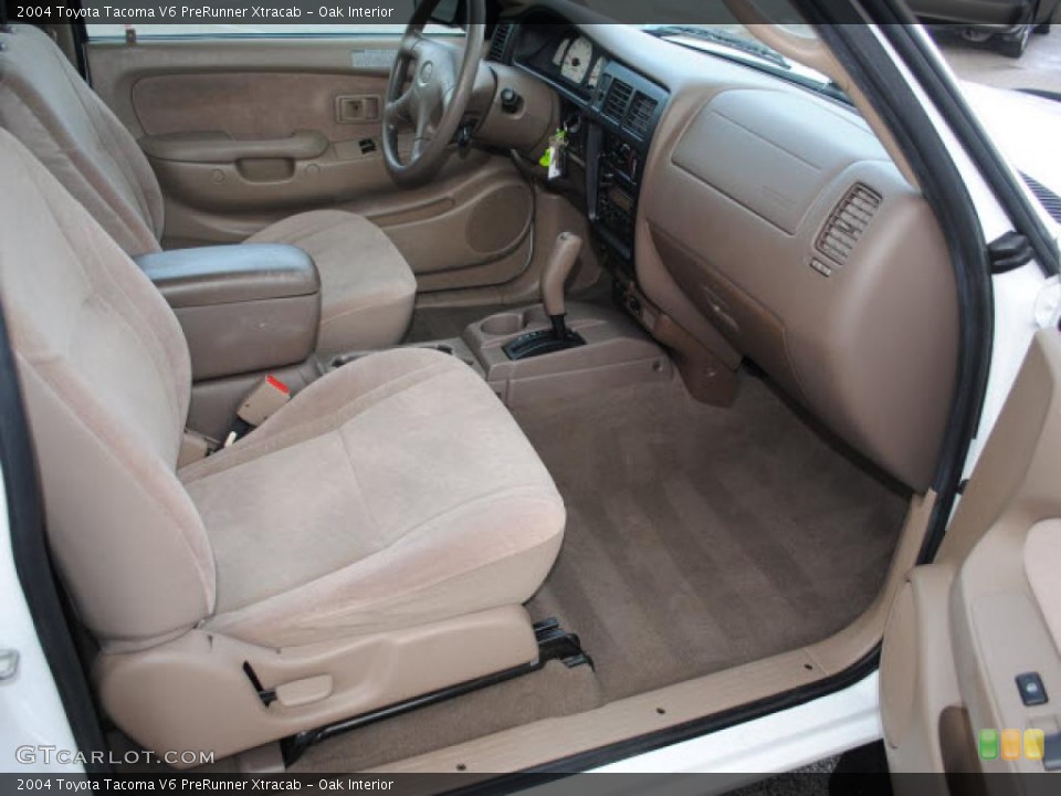 Oak Interior Photo for the 2004 Toyota Tacoma V6 PreRunner Xtracab #42230599