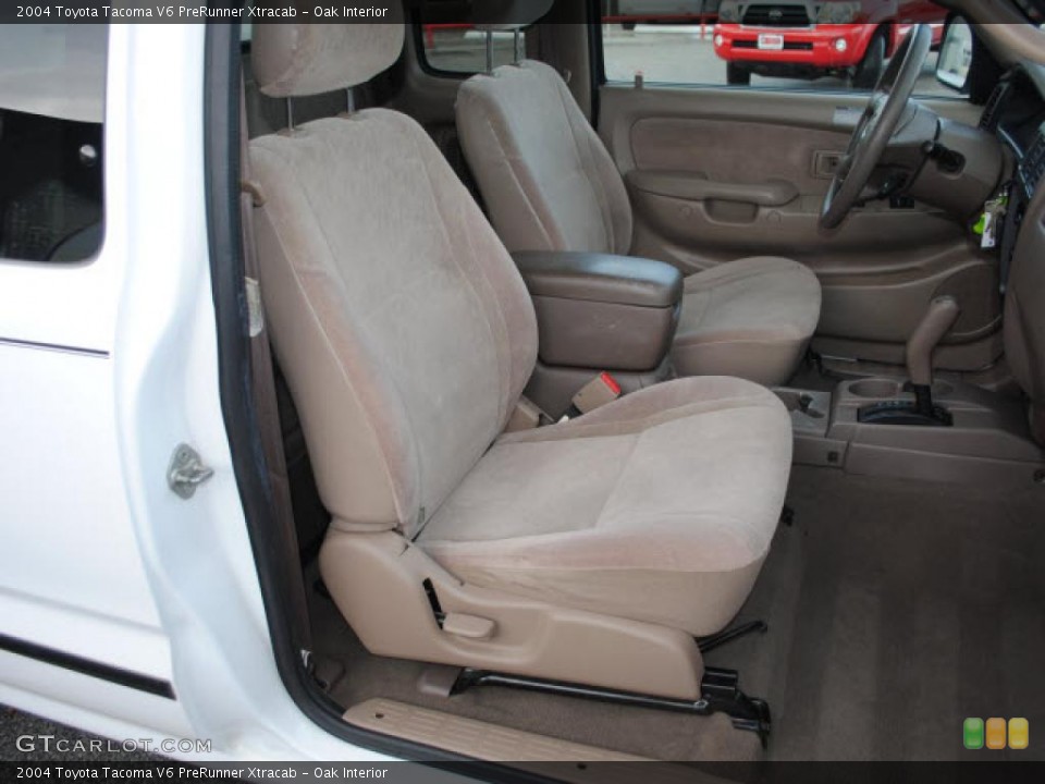 Oak Interior Photo for the 2004 Toyota Tacoma V6 PreRunner Xtracab #42230614