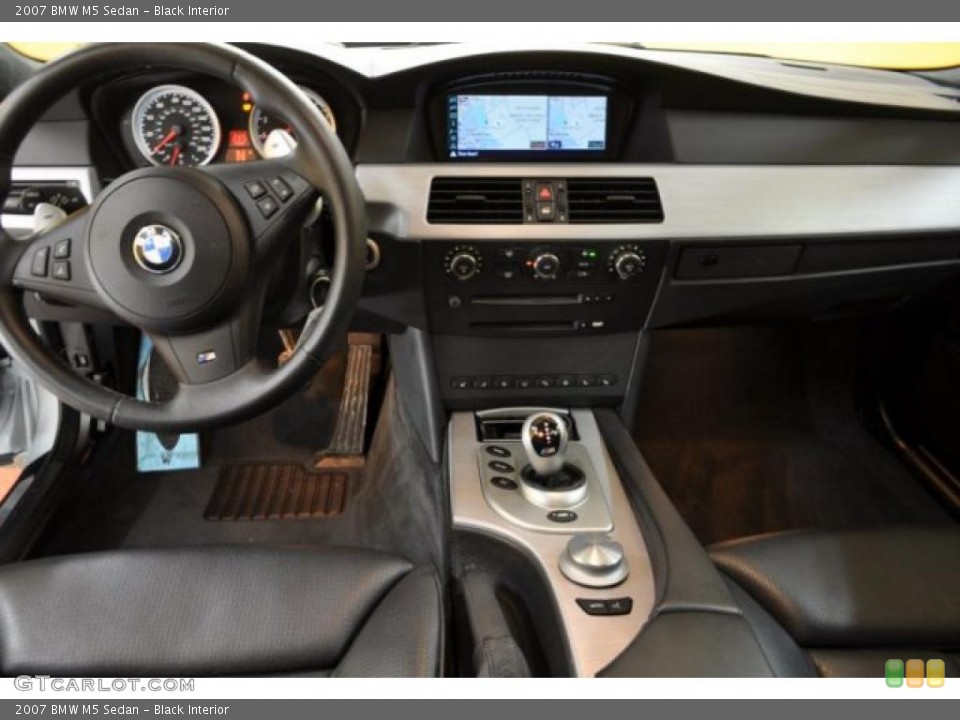 Black Interior Dashboard for the 2007 BMW M5 Sedan #42231309