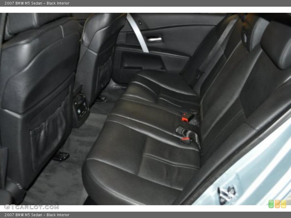 Black Interior Photo for the 2007 BMW M5 Sedan #42231436