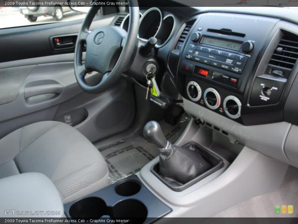 Graphite Gray Interior Photo for the 2009 Toyota Tacoma PreRunner Access Cab #42232154