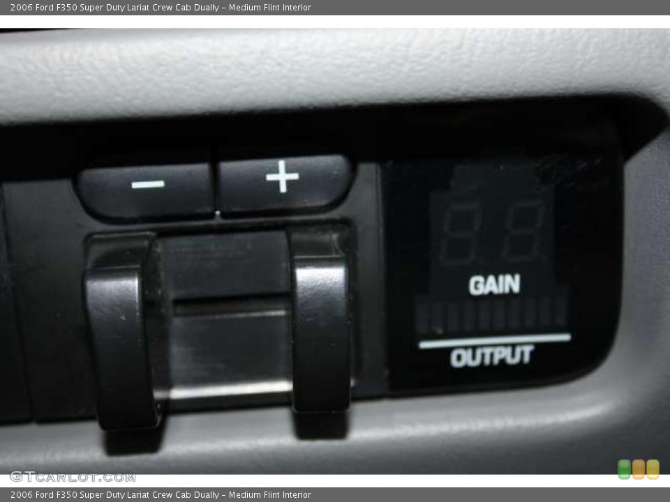 Medium Flint Interior Controls for the 2006 Ford F350 Super Duty Lariat Crew Cab Dually #42248490