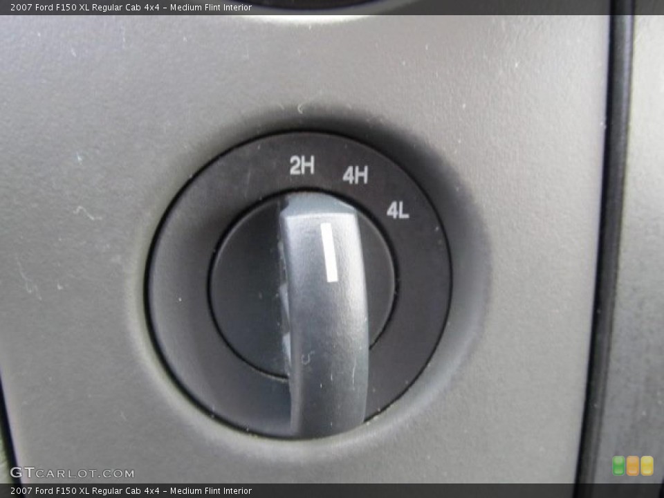 Medium Flint Interior Controls for the 2007 Ford F150 XL Regular Cab 4x4 #42255366