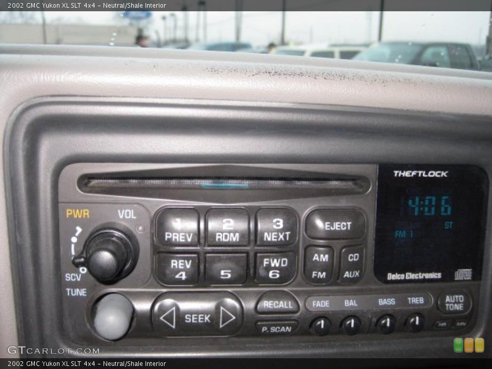Neutral/Shale Interior Controls for the 2002 GMC Yukon XL SLT 4x4 #42257730