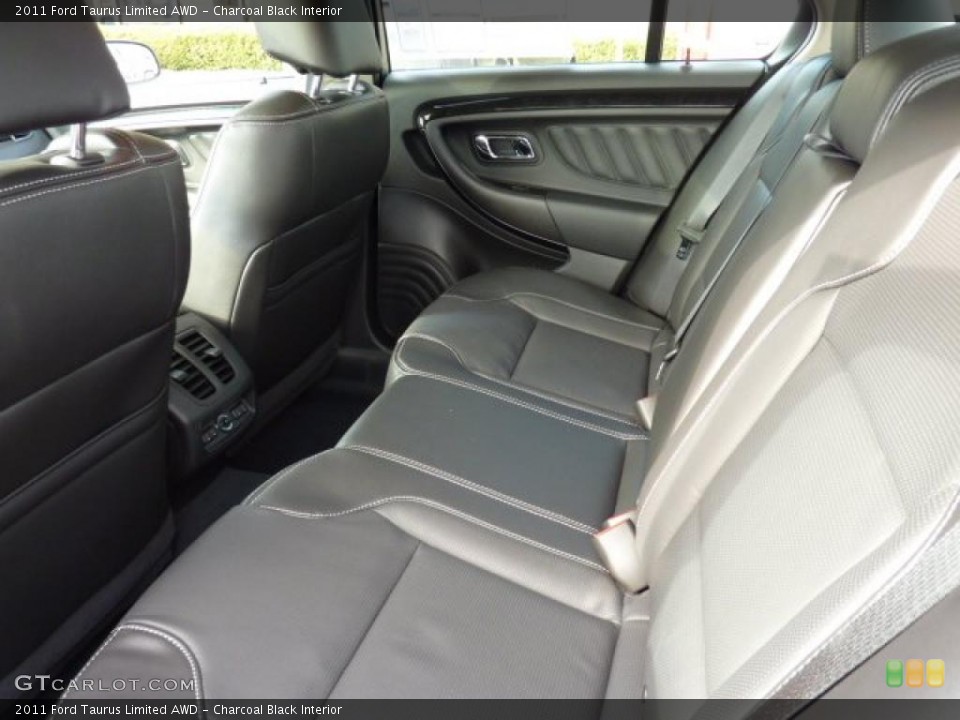 Charcoal Black Interior Photo for the 2011 Ford Taurus Limited AWD #42258026