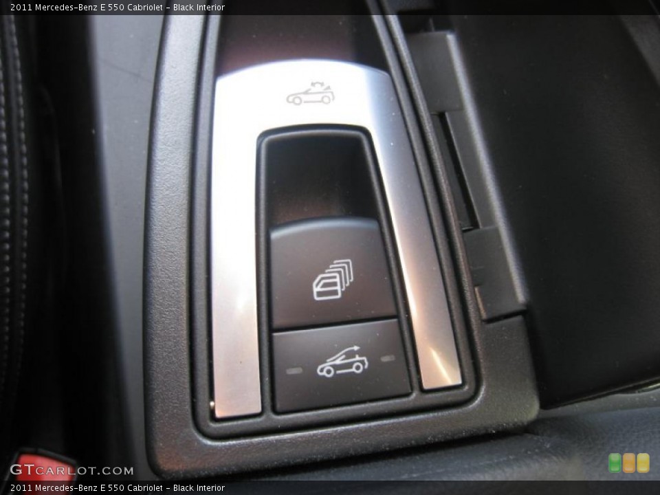 Black Interior Controls for the 2011 Mercedes-Benz E 550 Cabriolet #42258194