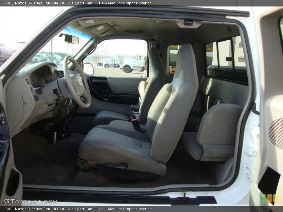 Medium Graphite Interior Photo for the 2001 Mazda B-Series Truck B4000 Dual Sport Cab Plus 4 #42258694