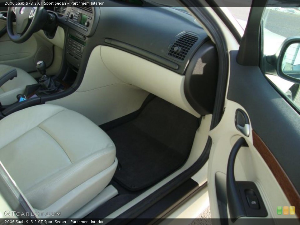 Parchment Interior Photo for the 2006 Saab 9-3 2.0T Sport Sedan #42260110