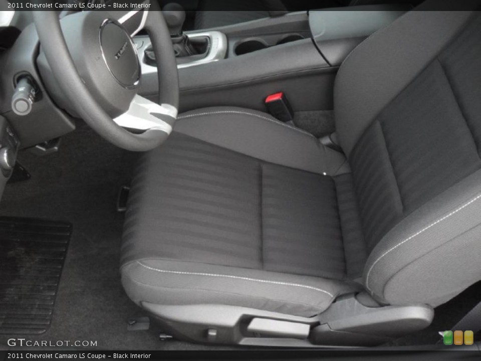 Black Interior Photo for the 2011 Chevrolet Camaro LS Coupe #42266190